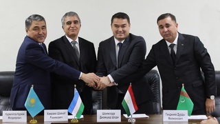 Сув  масалалари муҳокама этилди