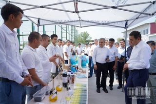 Фарғона вилояти ҳокими талабалар билан учрашди