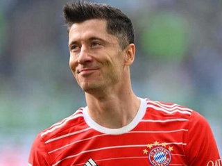 Роберт Левандовски “Барселона”га ўтса қанча маош олади?