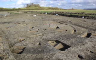 Англияда темир даврига оид темирчилар устахонаси топилди