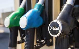 Дизель нархи 15 фоизга арзонлаштирилди