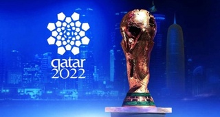 Жаҳон чемпионатининг энг ёши улуғ футболчиси ким, энг ёшичи?