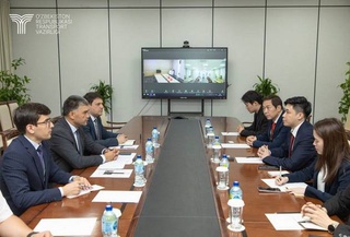 Ӯзбекистон ва Гонконг масъалаи роҳандозии парвозҳои мустақими ҳавоиро баррасӣ карданд