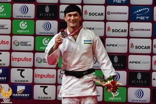 Дастаи мунтахаби дзюдои Ӯзбекистон дар мусобиқаи "Тоскулоҳи бузург" ҷои 3-юмро гирифт