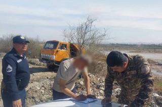 В Сурхандарье пресечена незаконная добыча песка и гравия: виновные лица выплатят штраф в размере более 31 млн сумов