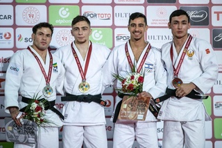 “Катта дубулға” мусобақасининг биринчи кунида терма жамоамиз учта медални қўлга киритди