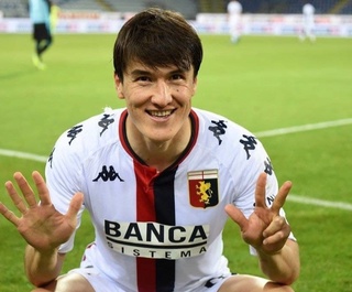 Элдор Шомуродов – “Рома” футболчиси