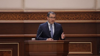 Адлия вазирининг 2021 йилда норма ижодкорлиги ва ҳуқуқни қўллаш амалиёти юзасидан ахбороти эшитилди