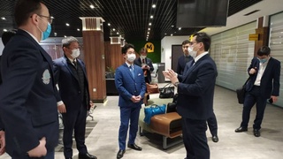 Япониялик тадбиркорлар Давлат хизматлари маркази фаолияти билан танишди