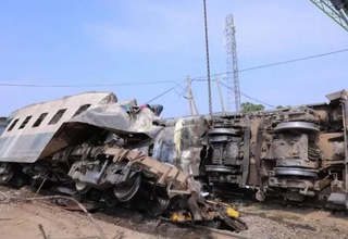 Дар натиҷаи садамаи қатора дар Эфиопия 14 нафар ба ҳалокат расиданд