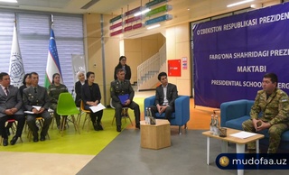 Мудофаа вазири ўринбосари Президент мактаби ўқувчилари билан учрашди