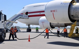 "AeroStan" авиакомпанияси самолёти илк бор Наманганга қўнди