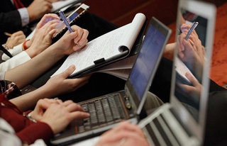 Өзбекстандағы бұқаралық ақпарат құралдарының рөлін арттыру бойынша реформалар Тәжікстан БАҚ-тың назарында