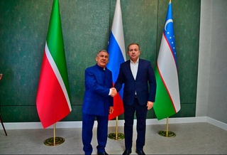 Раис Республики Татарстан Рустам Минниханов посетил Навоийскую область