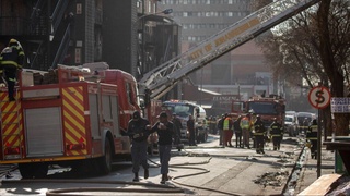 Йоханнесбургдаги уйда ёнғин юз берди, 73 киши қурбон бўлди