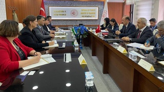 Узбекистан и Турция обсудили реализацию перспективных проектов в области транспортной логистики и инфраструктуры