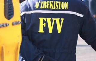 Ҳаракатланиб кетаётган машинада ёнғин содир бўлди