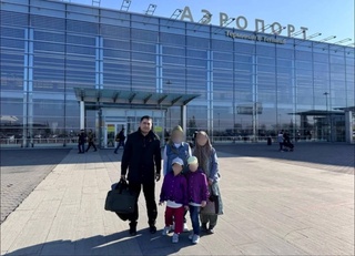 Зану фарзандоне, ки дар Екатеринбург (Русия) қурбони хушунати хонаводагӣ гардиданд, ба Ӯзбекистон баргардонида шуданд