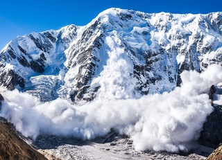 Ўзбекистоннинг 6 вилоятида қор кўчиш хавфи эълон қилинди