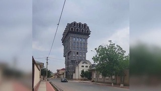 Самарқанддаги бузилиши керак бўлган 12 қаватли бинода  қаҳвахона очилдими?