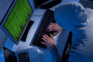 Rossiyaning Konstitutsiyaga tuzatishlar kiritish bo'yicha ovoz beradigan saytiga xakerlar hujum qildi