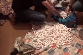 Фарғонада Қирғиз Республикасидан олиб келинган 14700 дона кучли таъсир қилувчи дори воситалари мусодара қилинди