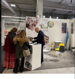 Ўзбекистон Польшадаги халқаро мебелсозлик кўргазмасида иштирок этди