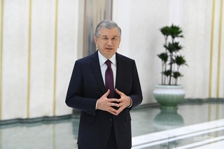 President gets acquainted with a presentation of projects in Tashkent
