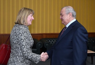 Абдулазиз Комилов БМТ махсус маърузачиси Фионнуала Ни Аолайн билан учрашди