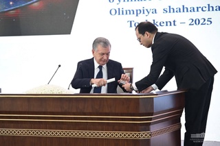 Shavkat Mirziyoyev Olimpiya shaharchasi qurilishini boshlab berdi