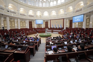 Avtobuslar uchun ajratilgan yoʻldan harakatlanganlik uchun javobgarlik belgilanmoqda