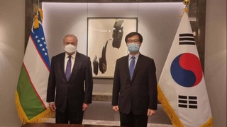 Корея Республикасы Президентінің Жаңа Оңтүстік жән Солтүстік саясат бойынша хатшысымен кездесу