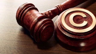 «Жўраларим мужик» шеъридан ноқонуний фойдаланган хонанда жаримага тортилди