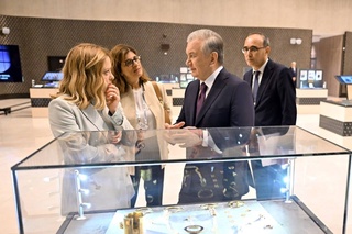 Yetakchilar "O‘zbekiston va Italiya: sivilizatsiyalar muloqoti" ko‘rgazmasini borib ko‘rdilar