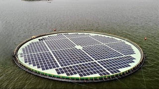 Germaniyaning eng katta suzuvchi quyosh elektr stansiyasi ishga tushdi