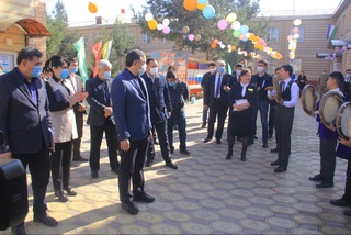 Бош вазир ўринбосари Чортоқ туманидаги умумтаълим мактаблари билан танишди