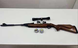 Самарқанд халқаро аэропортида пневматик қурол ушлаб қолинди