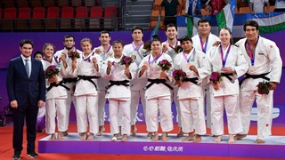 Сборная Узбекистана - серебряный призер командного состязания Азиады по дзюдо!