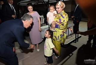 Мемлекет басшысы Ферғана қаласында салынып жатқан «Жаңа Өзбекстан» массивін барып көрді