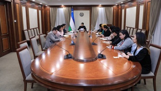 В Сенате состоялся «круглый стол» по повышению политической активности женщин