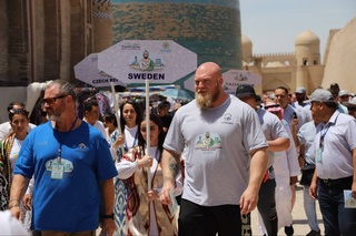 Сильнейшие борцы мира борются за победу в международном турнире в Хиве