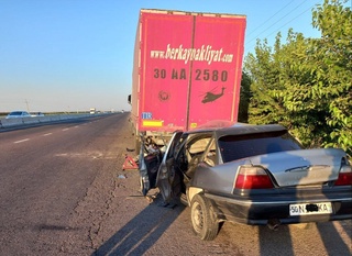 Ухлаб қолган ҳайдовчи ЙХТга учради