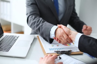 Akasini nomidagi MCHJga bank kreditini oʻtkazib, talon-toroj qilgan bosh hisobchi aniqlandi