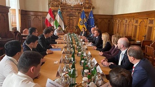 Обсуждены вопросы установления межрегиональных партнерских связей между Наманганской областью и Нижней Австрией