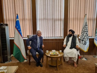 В Хайратоне состоялась торжественная церемония передачи гуманитарного груза из Узбекистана