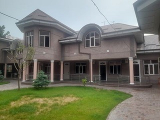 Андижондаги чойхоналардан бири сотувга қўйилди