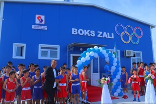 В Канимехском районе Навоийской области  на основе «Инициативного бюджета» возвели новый зал бокса