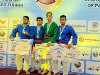 Prezident sovrini uchun kurash bo'yicha xalqaro turnir o'tkazildi