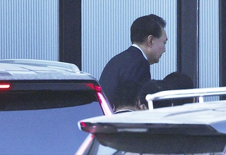 Президенти Кореяи Ҷанубиро ба ҳабс гирифтанд