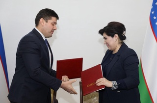 Университет 8 та мактабни оталиққа олди